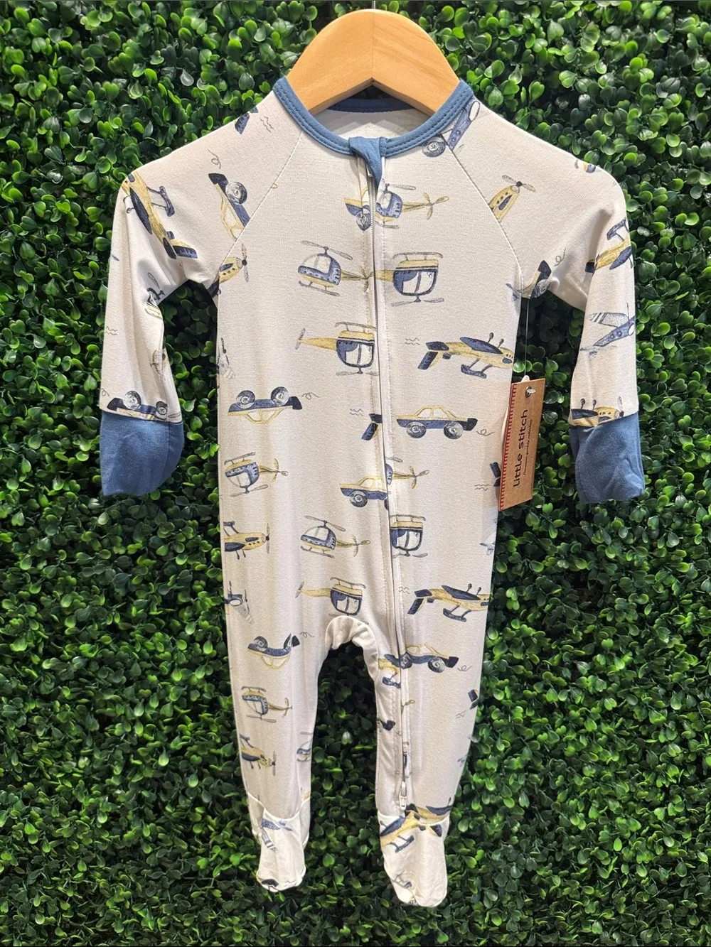Bamboo Zipper Romper Helicopters, Planes , Cars Print NEW So Soft • 9 Months